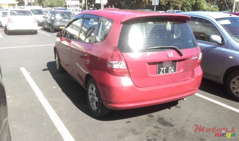 2004' Honda Jazz photo #2