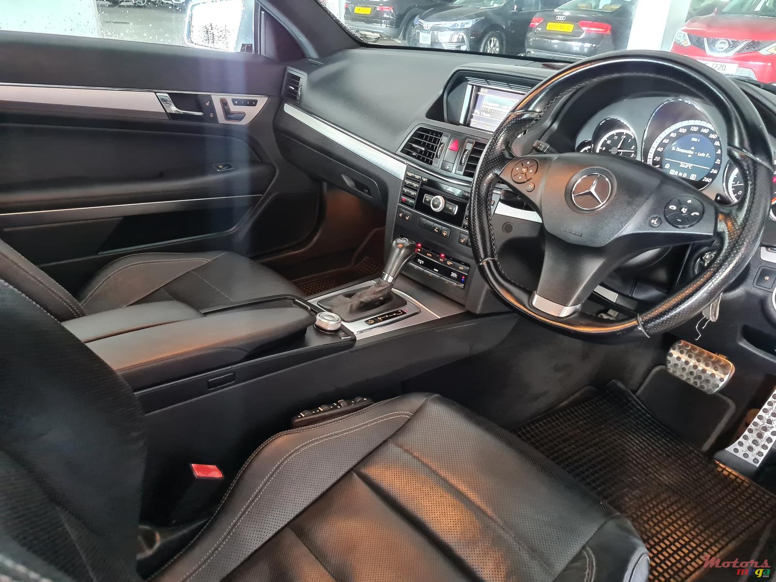 2012' Mercedes-Benz Coupe sunroof e250 photo #7