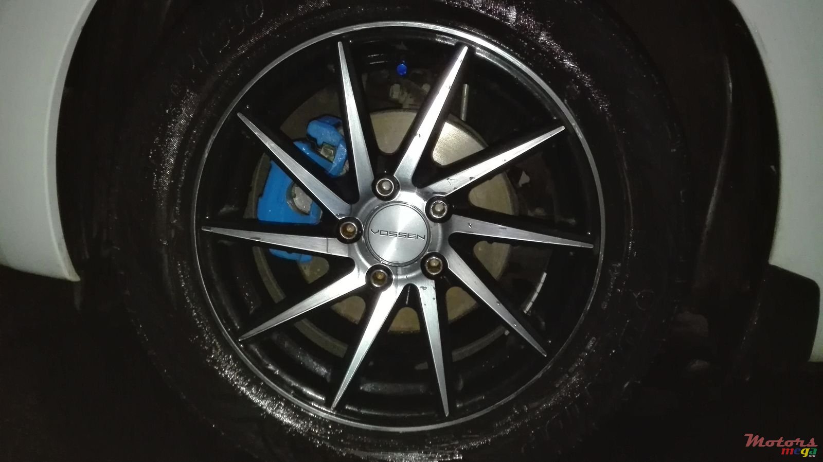 2009' Toyota Prius photo #2