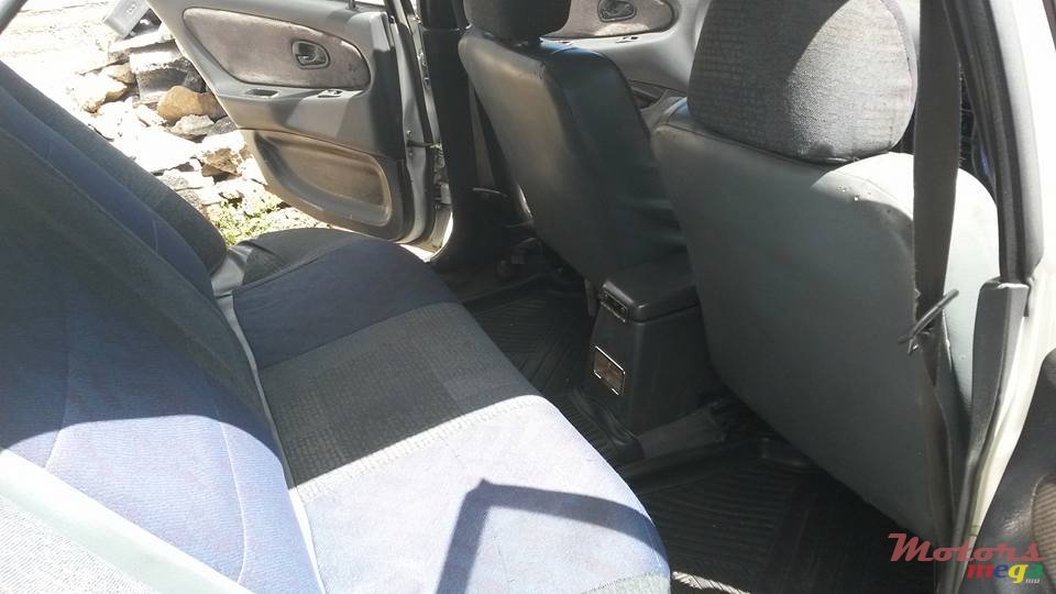 1992' Mitsubishi Lancer photo #6