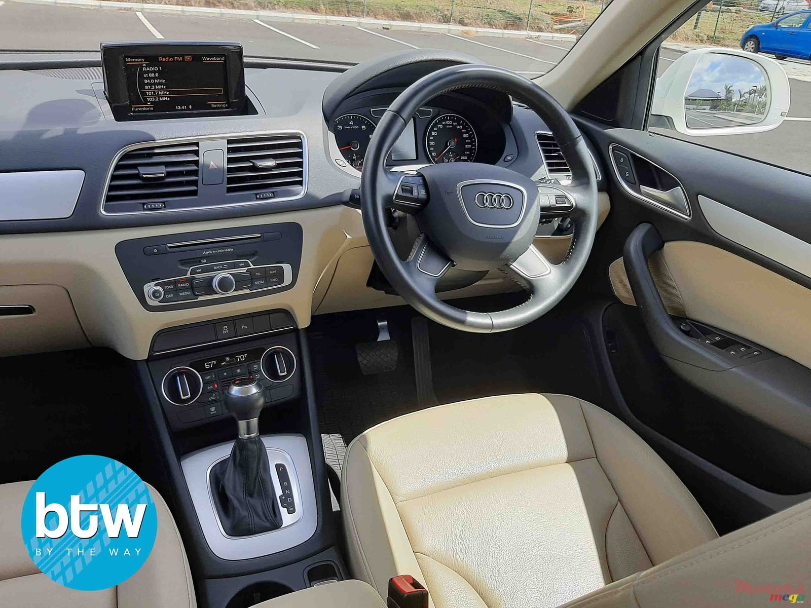 2017' Audi Q3 photo #6