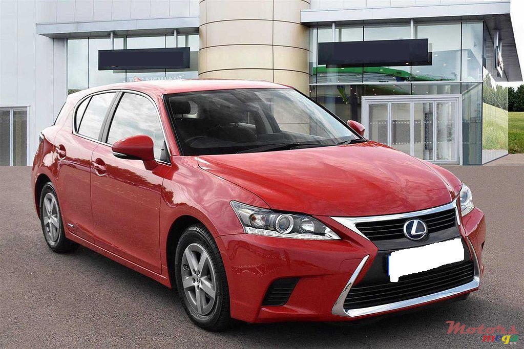 2017' Lexus CT photo #1