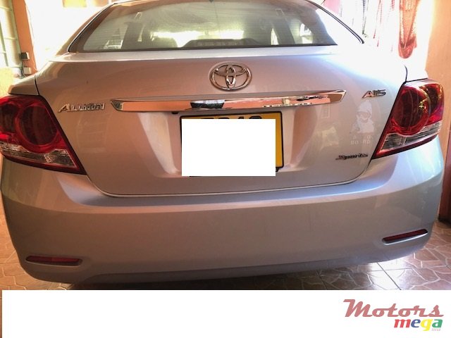 2014' Toyota Axio Allion photo #2