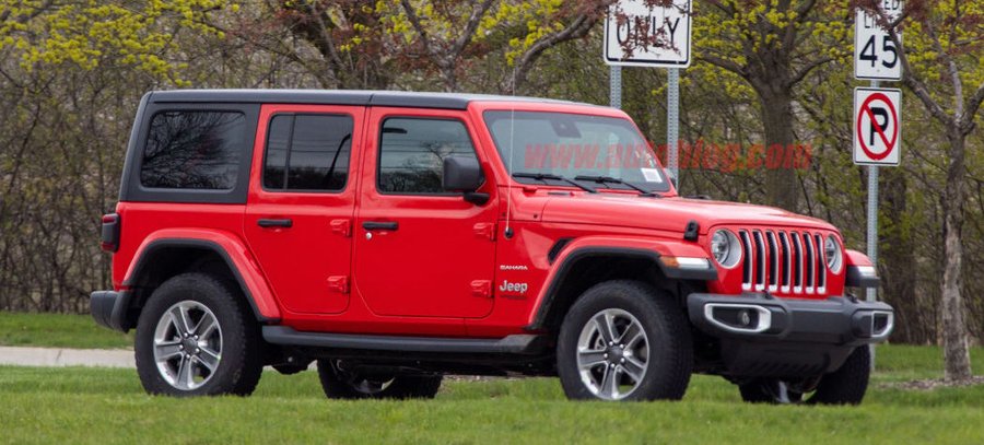 Jeep Wrangler EcoDiesel spied ahead of official production
