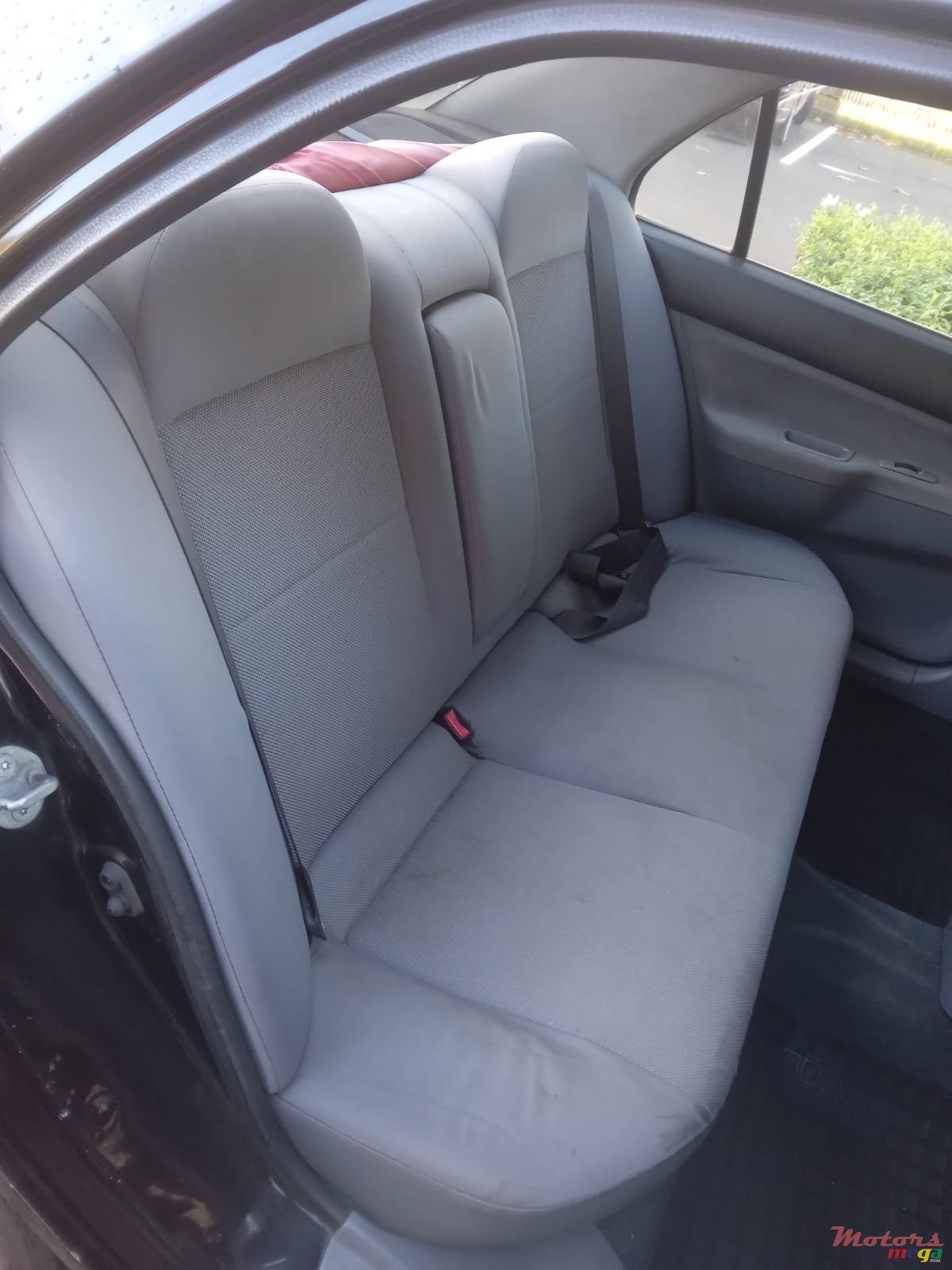 2010' Mitsubishi Lancer photo #5