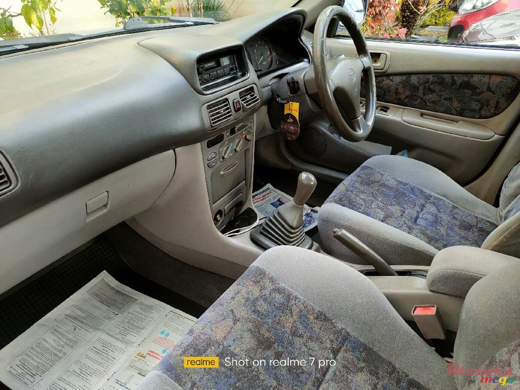 1998' Toyota Corolla photo #2