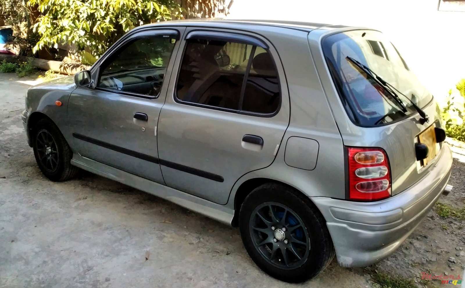 2001' Nissan March AK11 photo #2