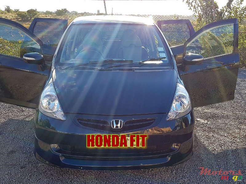 2007' Honda Fit photo #4