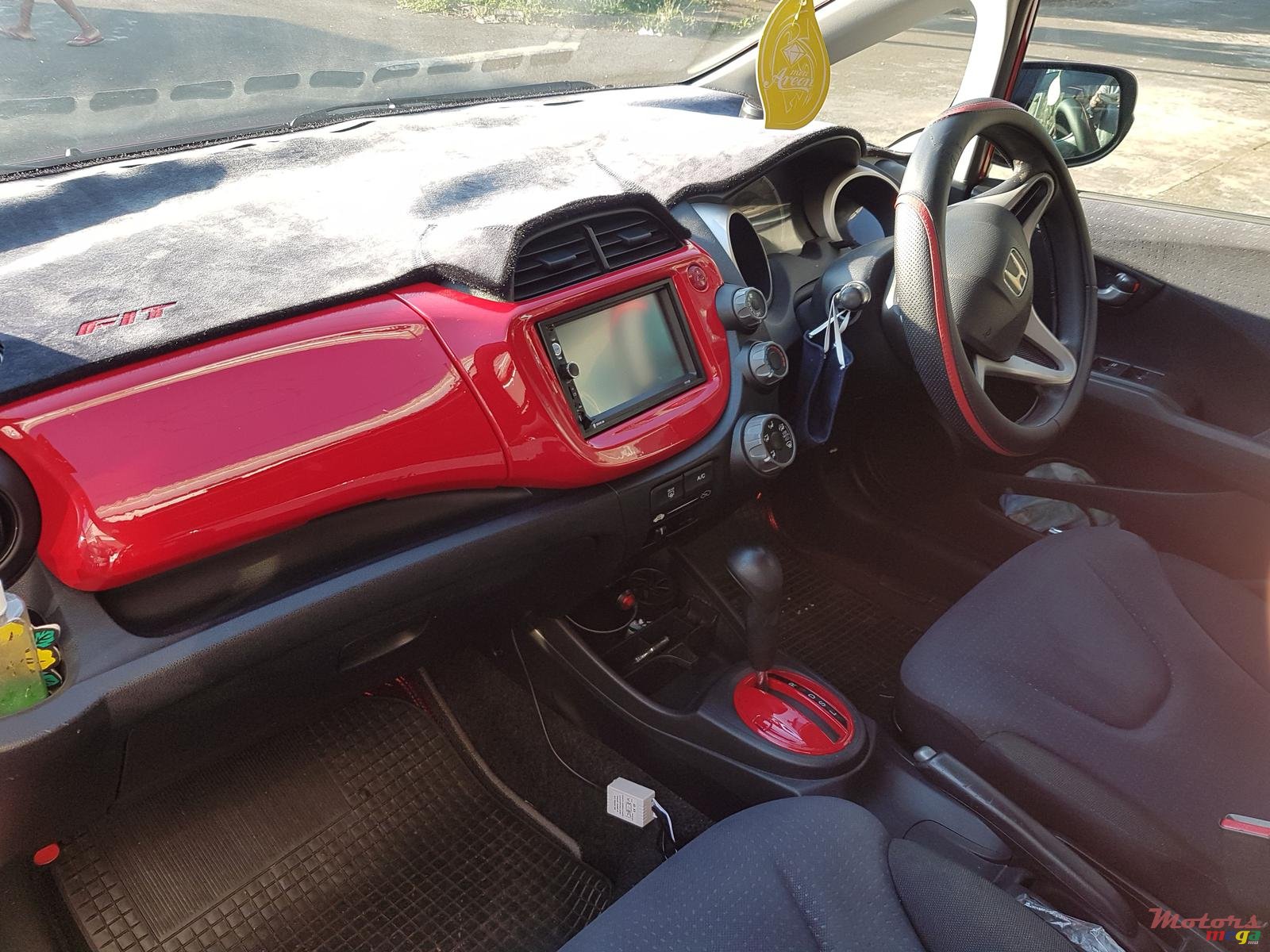 2010' Honda Fit photo #5