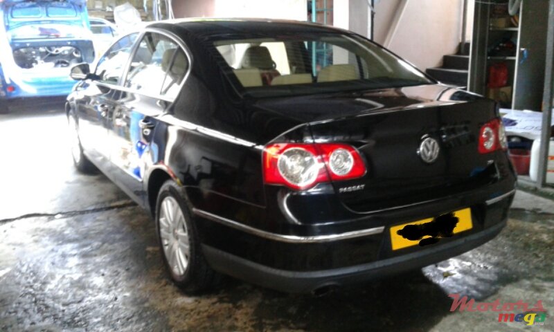 2008' Volkswagen Passat FSI photo #3