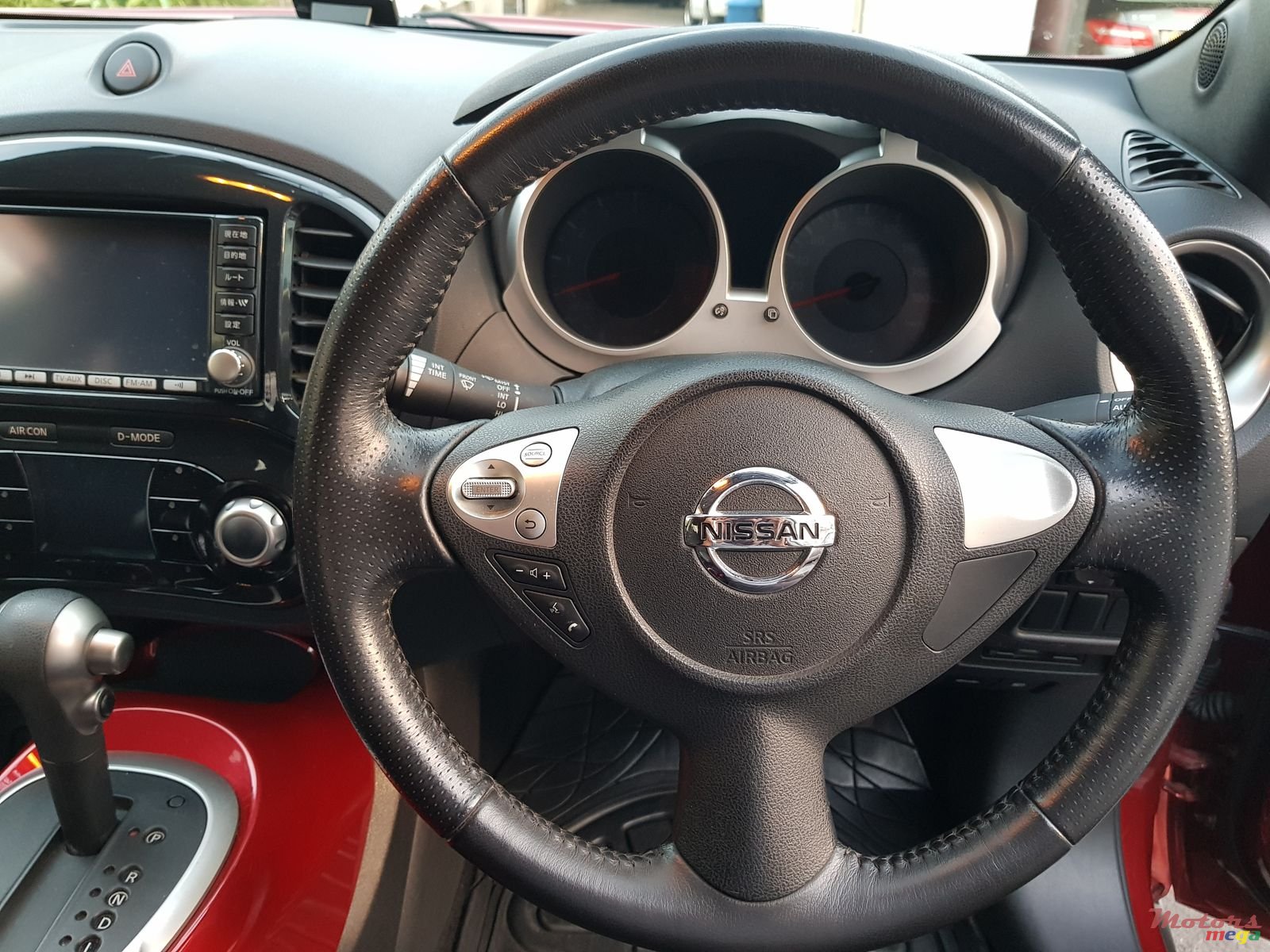 2011' Nissan Juke Automatic photo #7