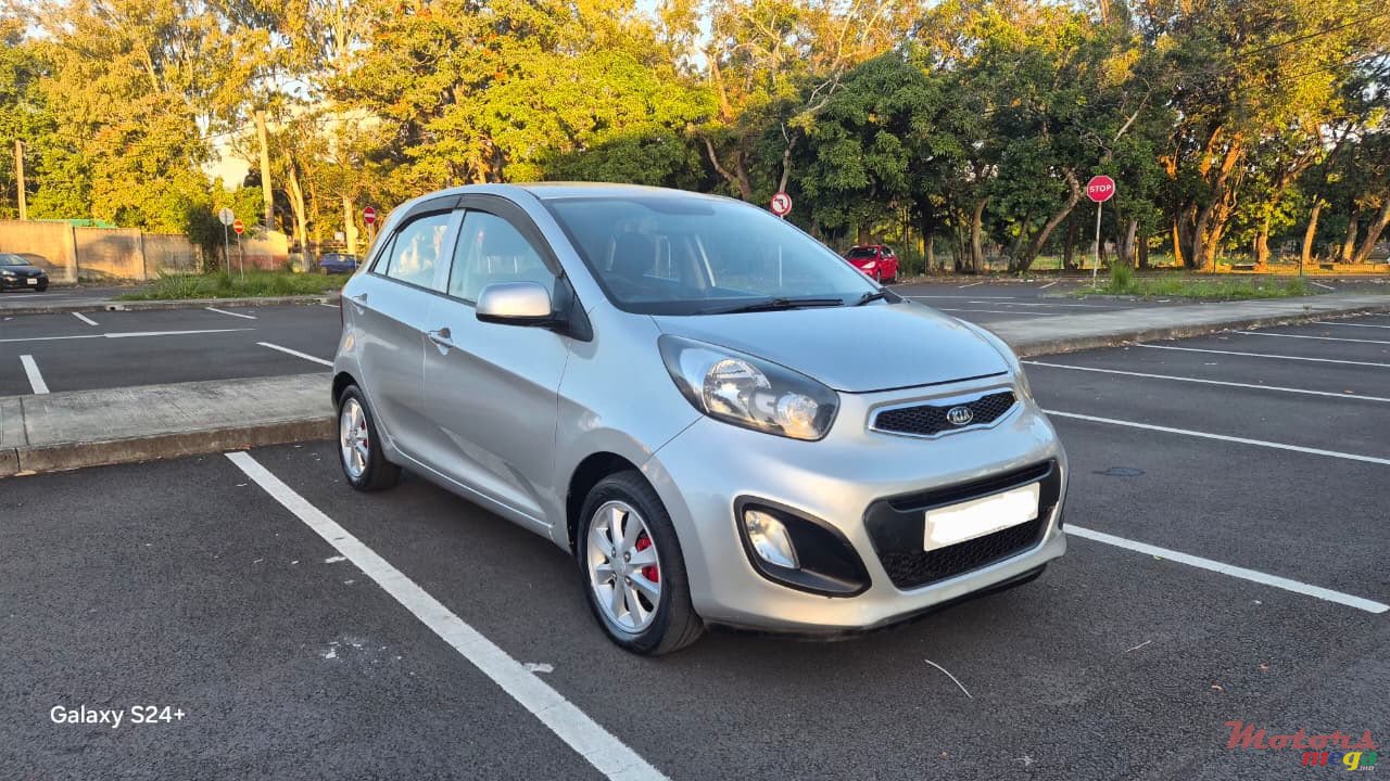 2012' Kia Picanto photo #1