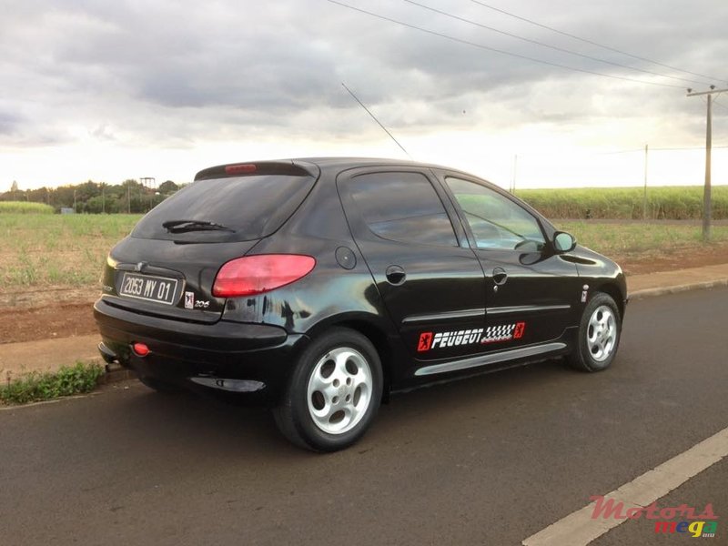 2001' Peugeot 206 photo #2