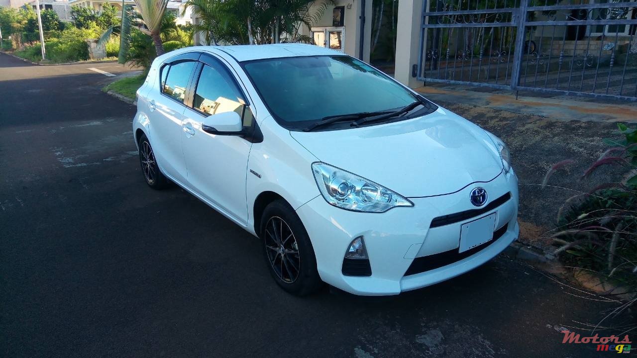 2014' Toyota AQUA photo #1