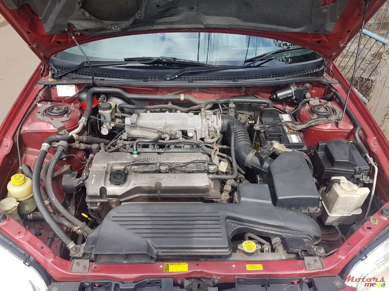 2001' Mazda 323 photo #2