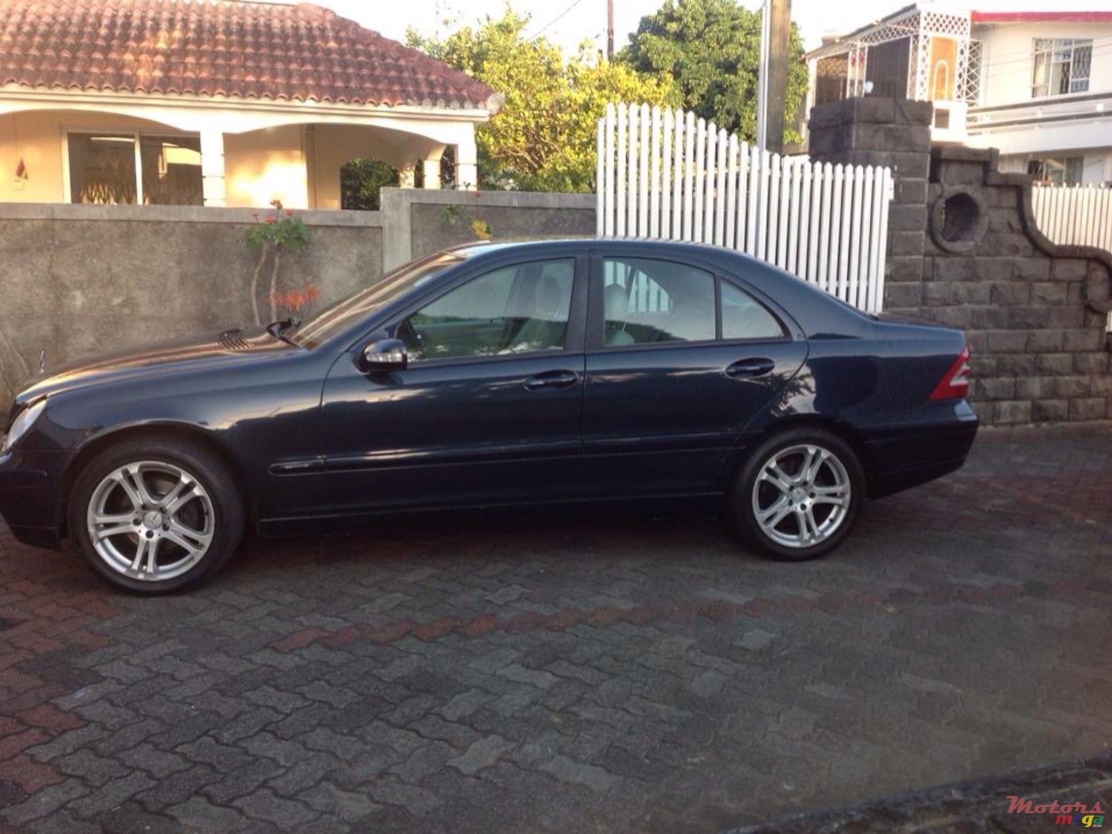 2000' Mercedes-Benz CL 200 photo #1