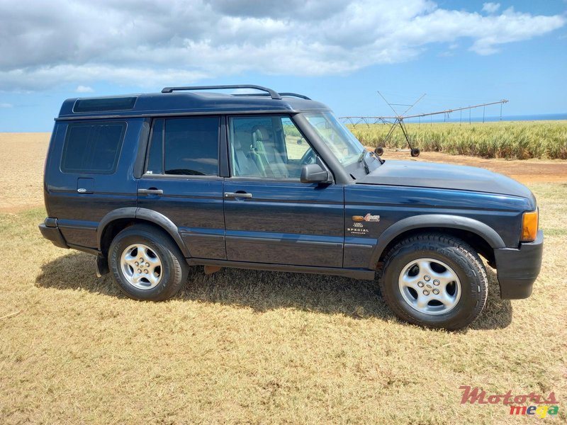2002' Land Rover Discovery photo #1