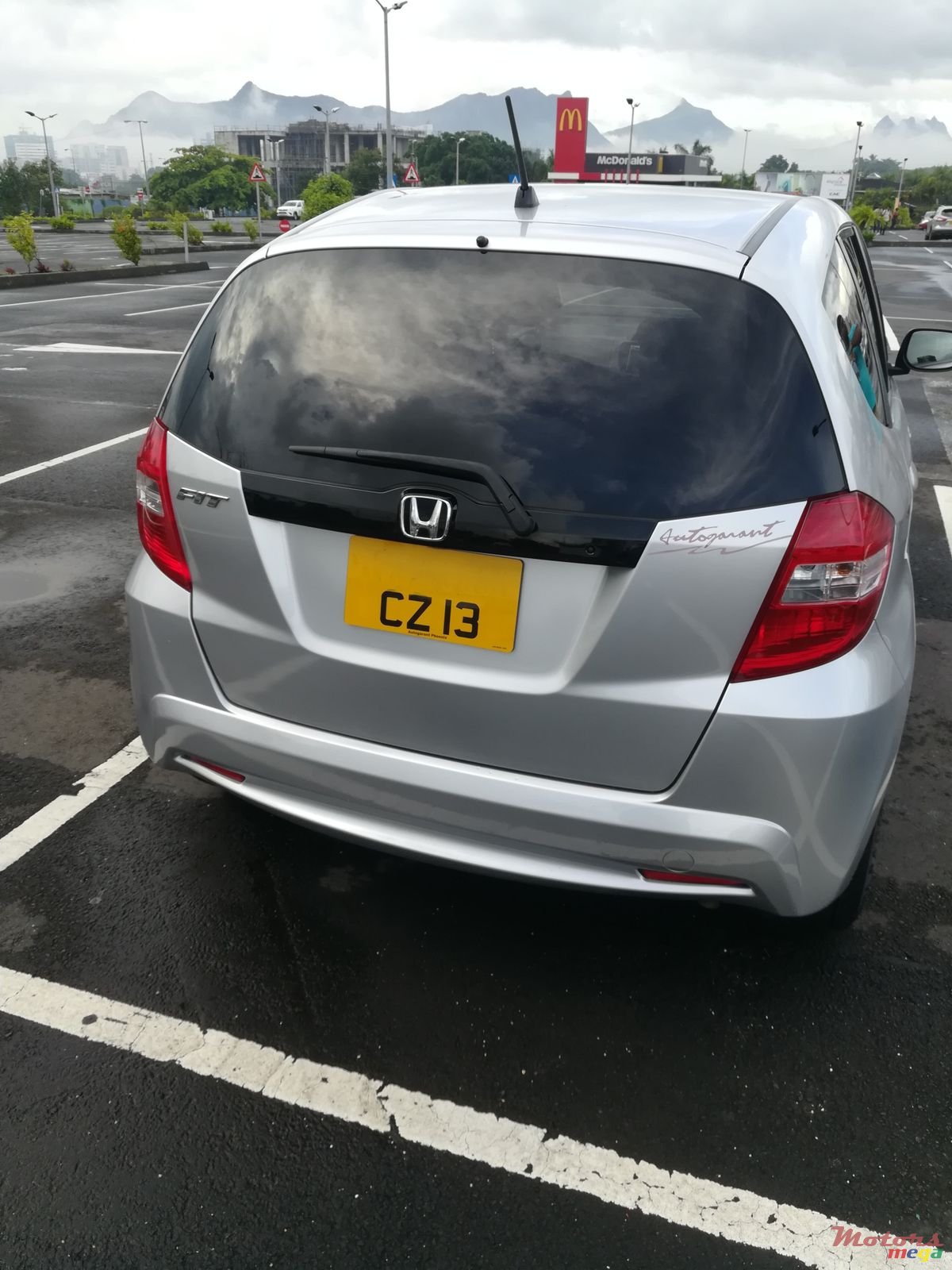 2013' Honda Fit photo #1