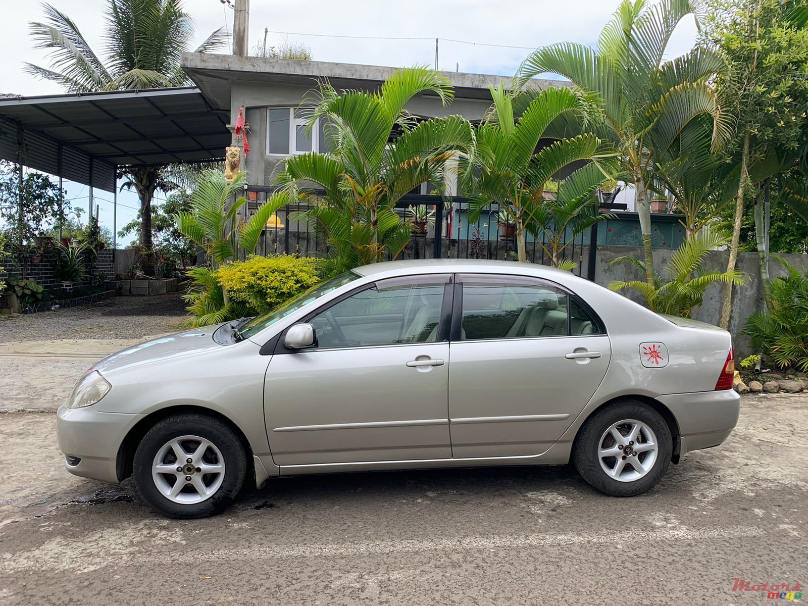 2000' Toyota Corolla photo #3