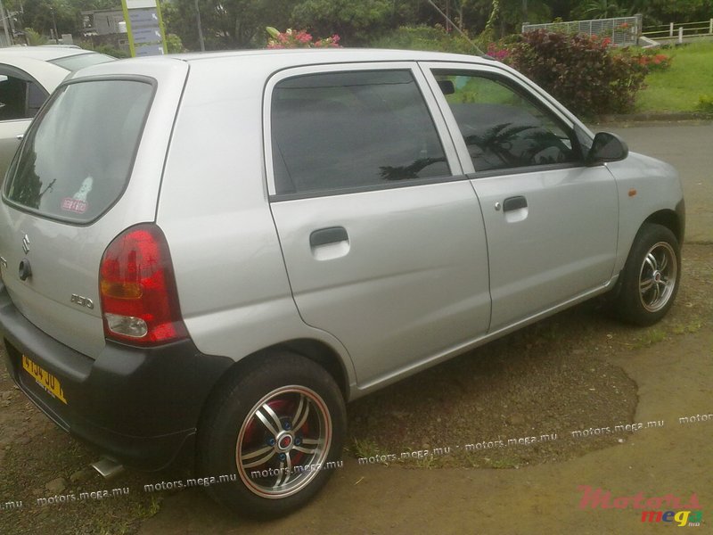 2012' Suzuki photo #1