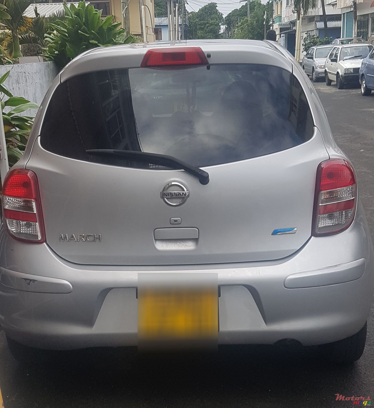 2010' Nissan photo #1