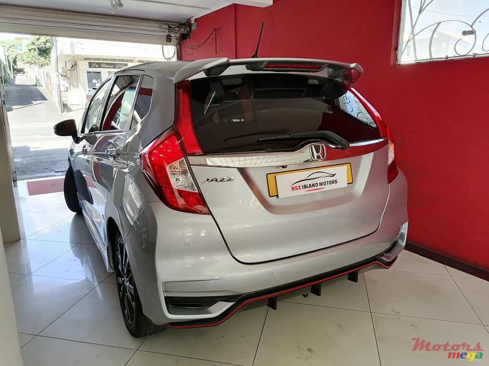 2018' Honda Jazz photo #5