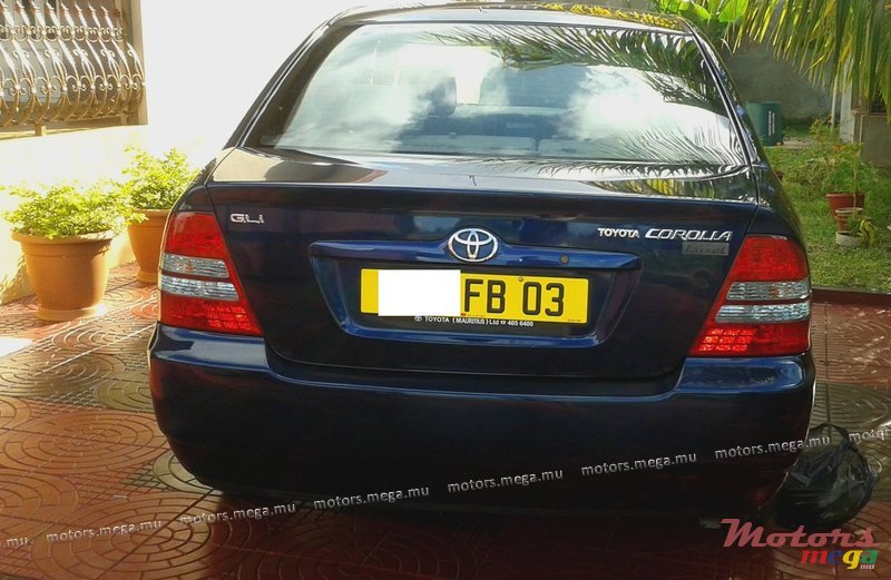 2003' Toyota Corolla photo #2