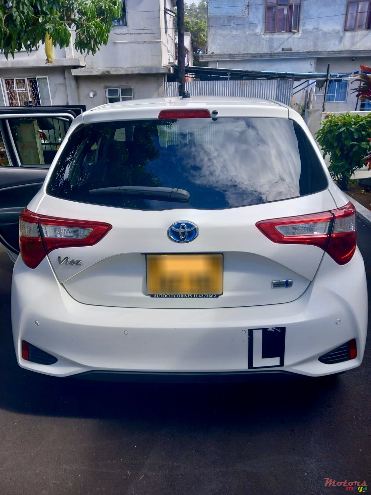 2019' Toyota Vitz photo #2