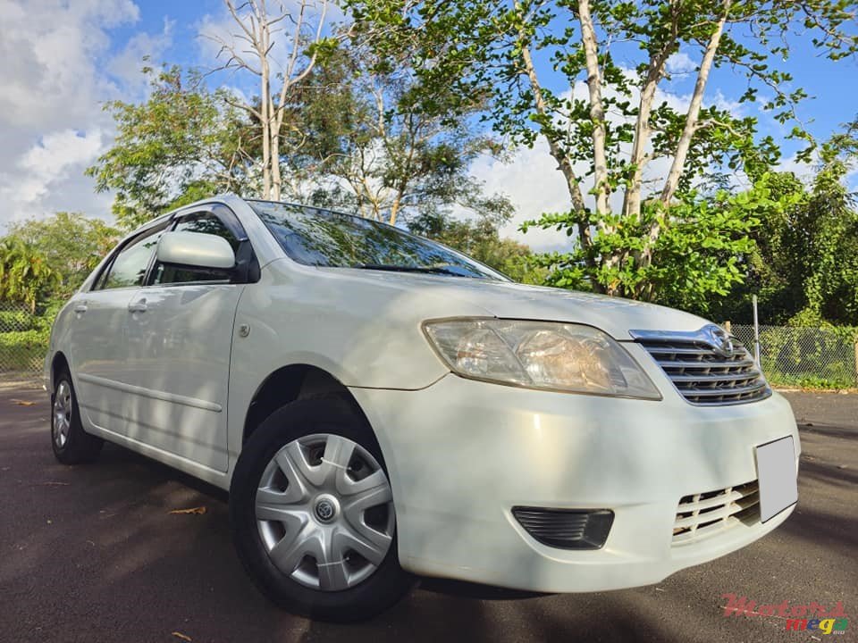 2006' Toyota Corolla NZE121 photo #2