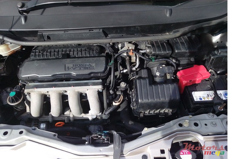 2010' Honda Fit photo #4