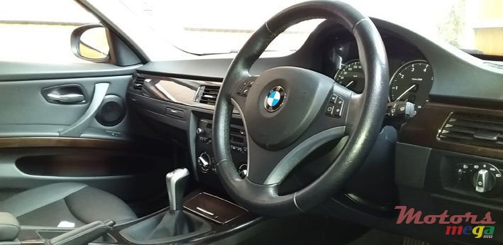 2011' BMW 316 photo #5