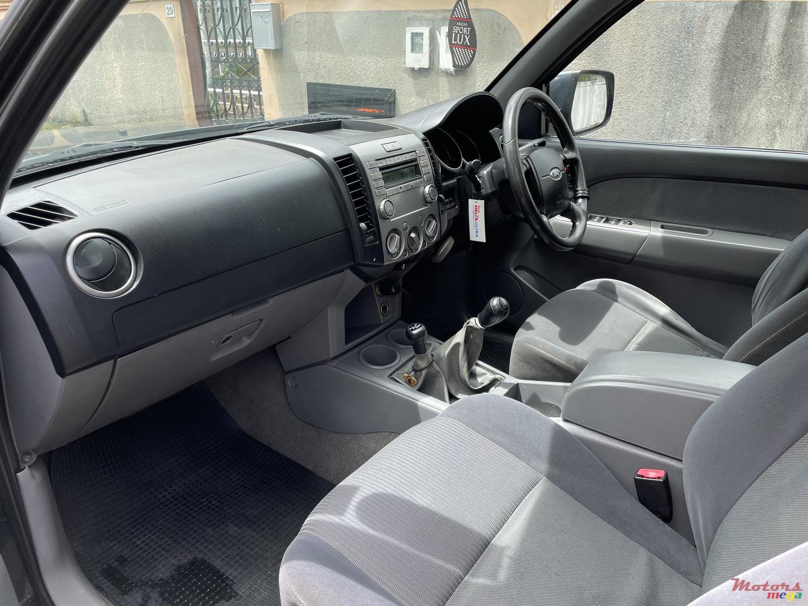 2009' Ford Freestyle 4x4 2009 photo #4