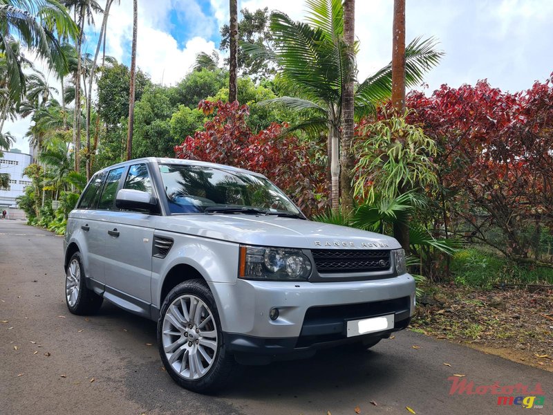 2011' Land Rover Range Rover Sport Automatic 87 000km photo #1