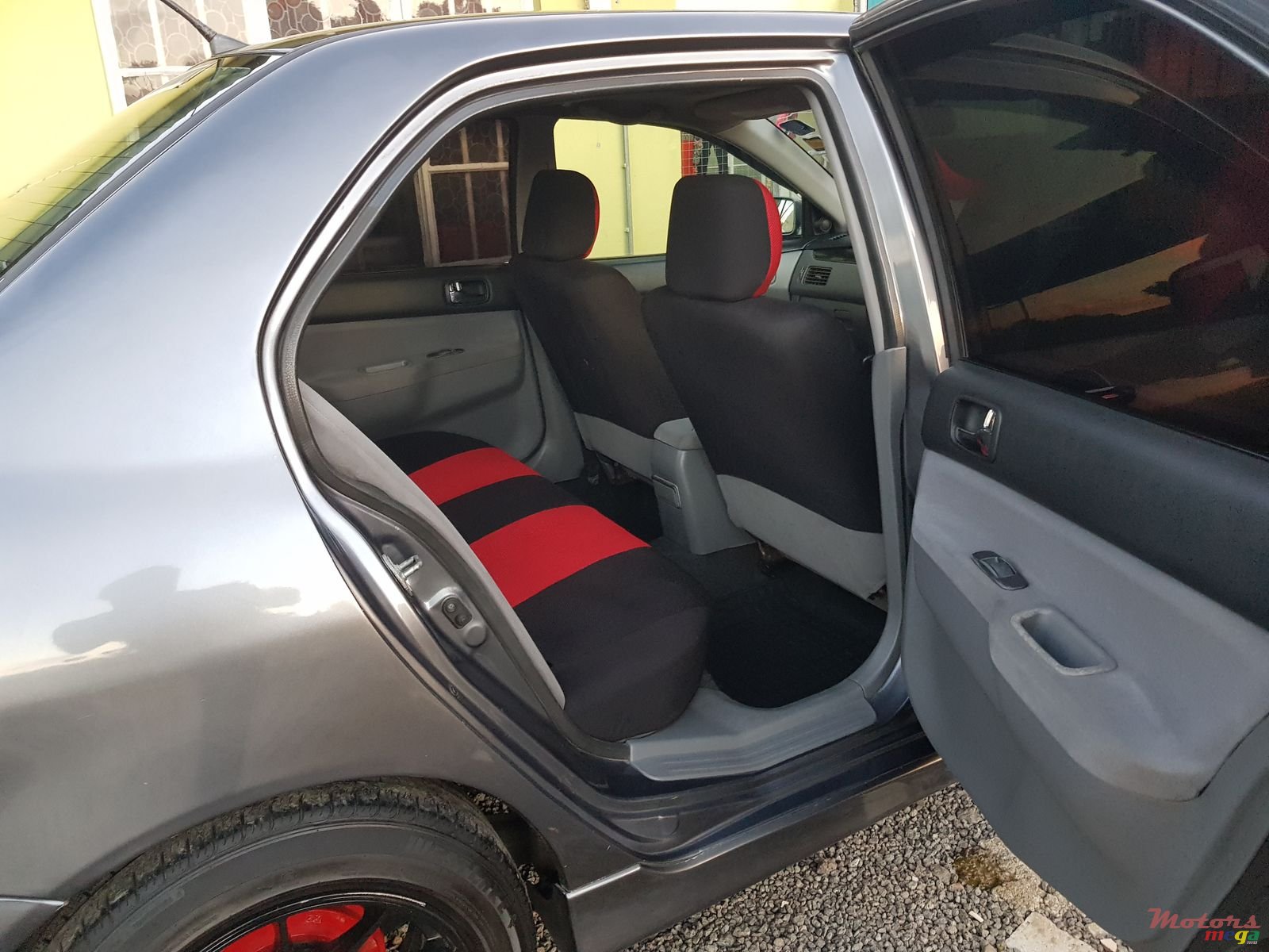 2007' Mitsubishi Lancer photo #7