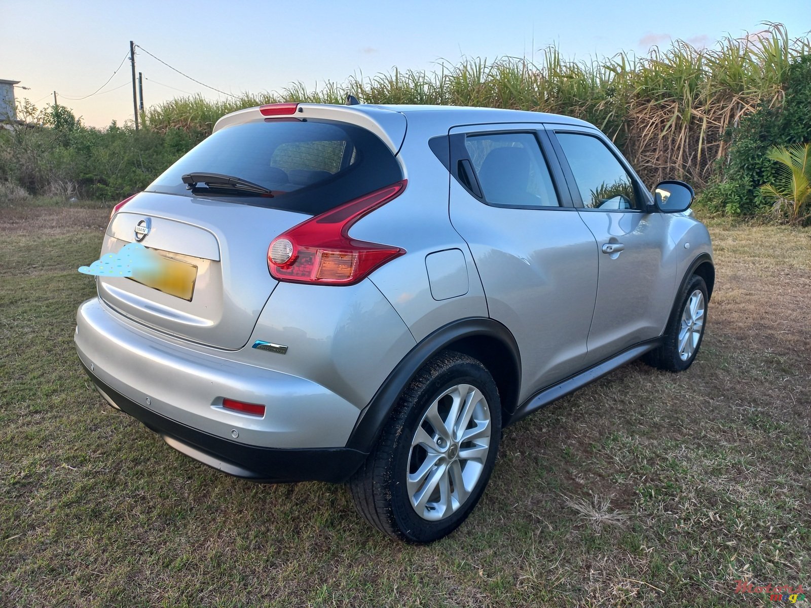2014' Nissan Juke Fully Executive photo #3