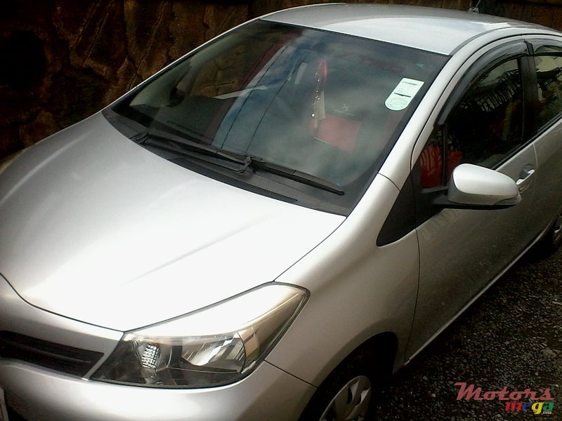 2011' Toyota Vitz photo #1