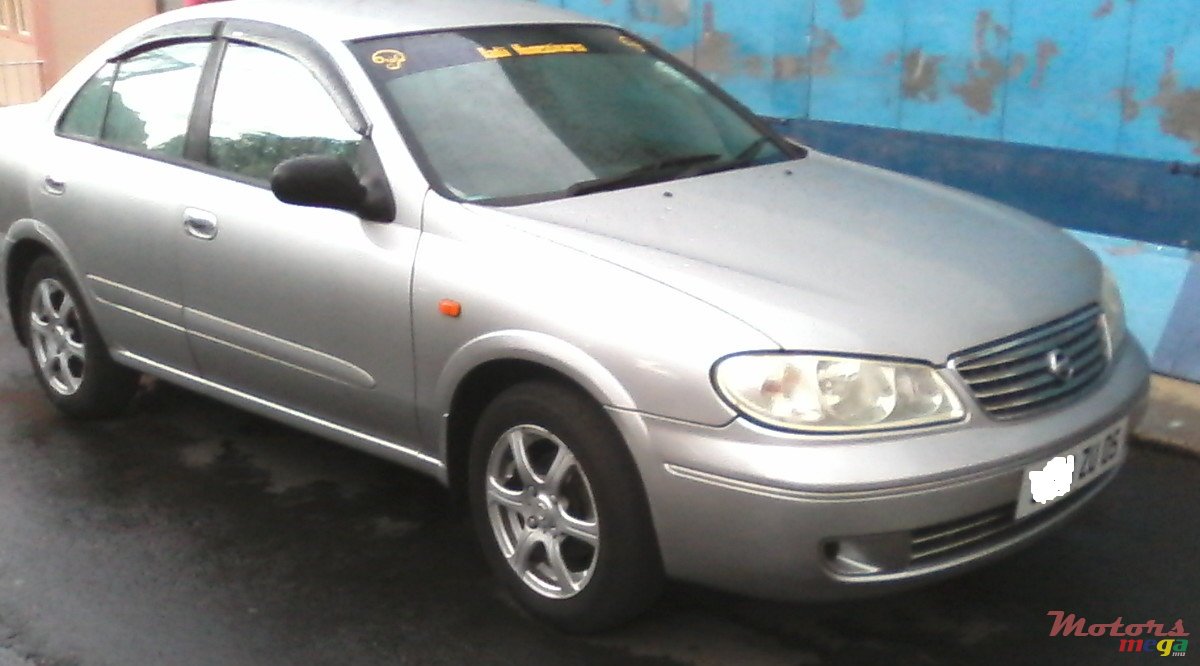 2005' Nissan Sunny photo #1