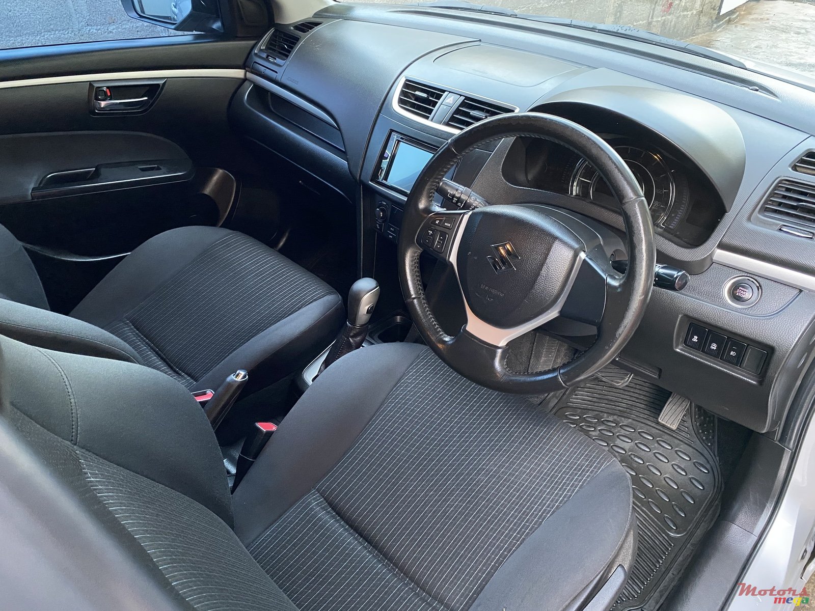 2013' Suzuki Swift photo #6