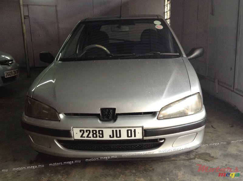 2001' Peugeot 106 Equinoxe photo #4