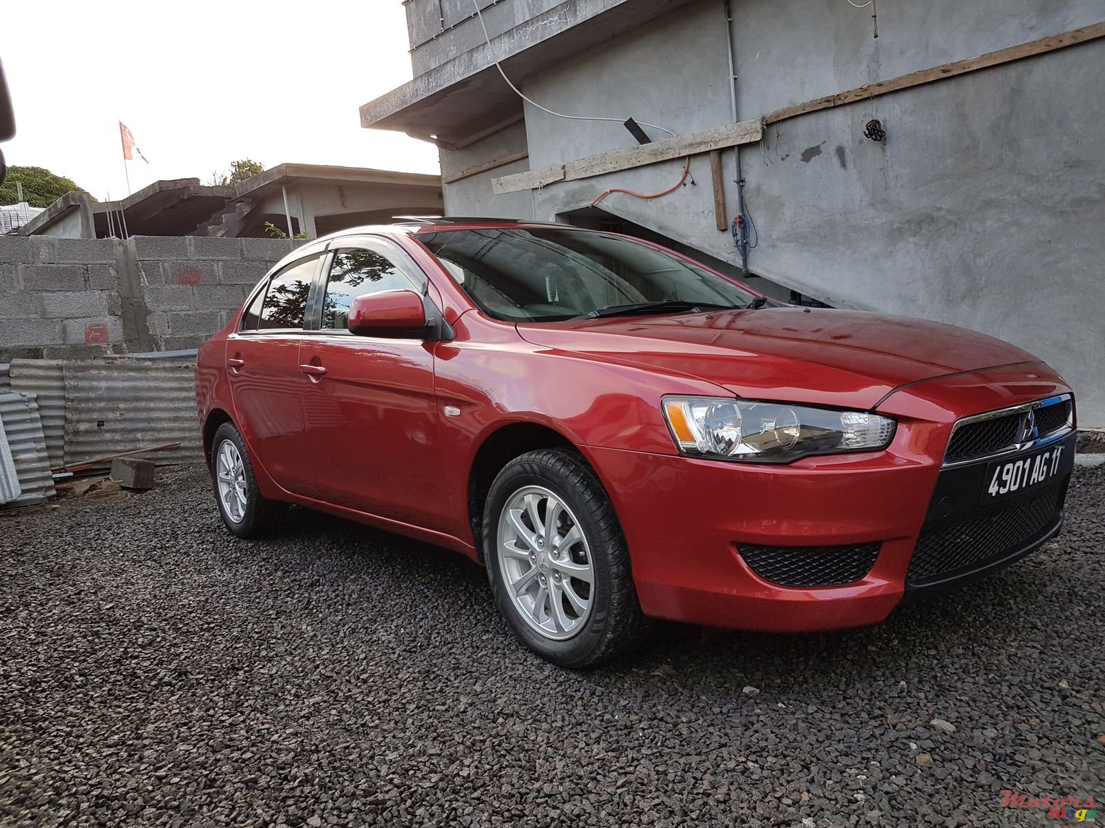 2011' Mitsubishi Lancer X photo #2