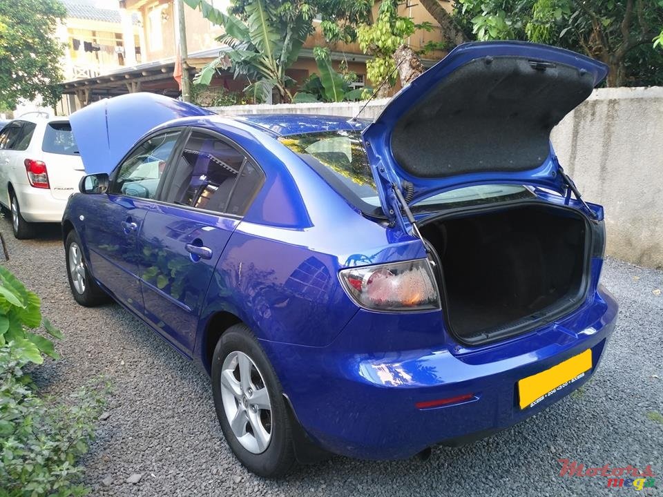 2007' Mazda 3 photo #7