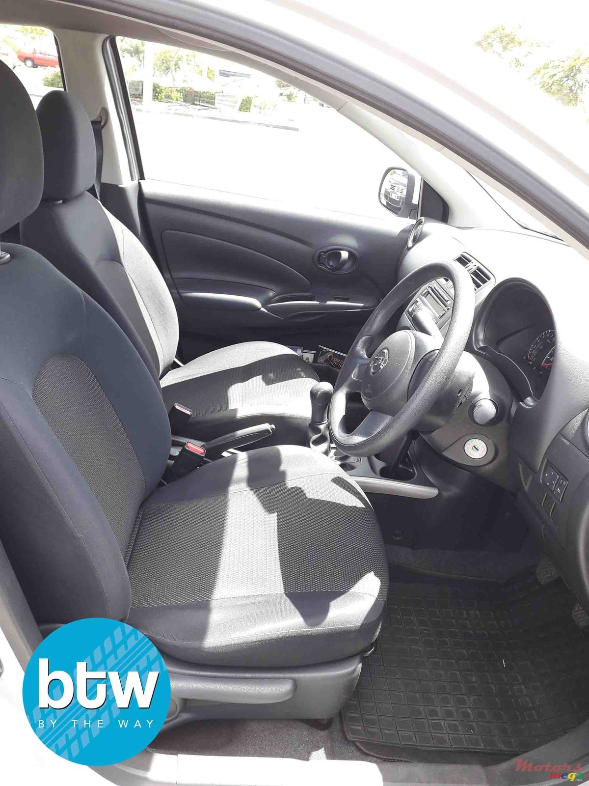 2014' Nissan Almera photo #5