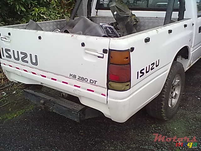 1997' Isuzu KB 280 SCRAP photo #2
