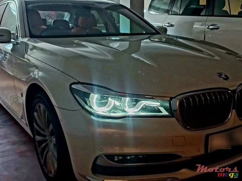 2018' BMW photo #4