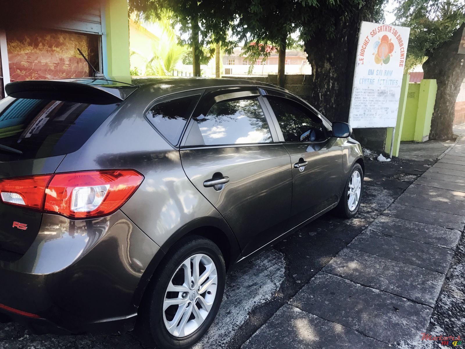 2011' Kia Cerato photo #2