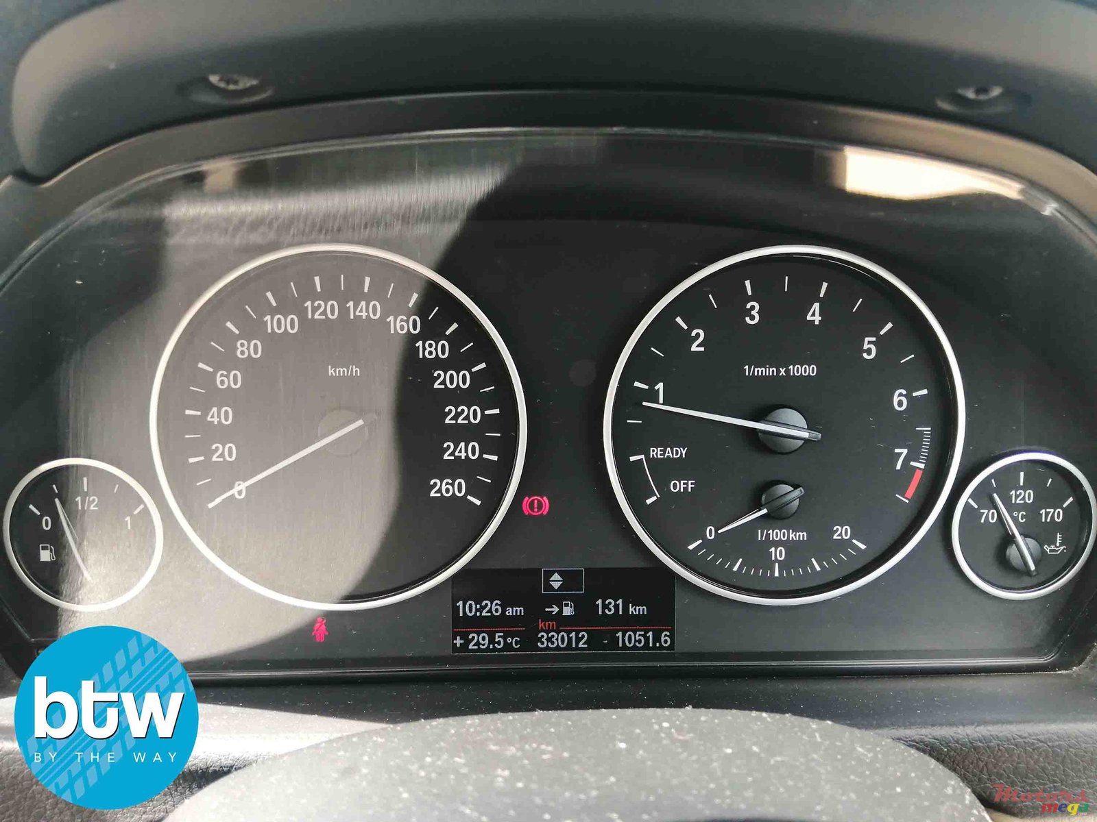 2012' BMW 3 Series photo #7