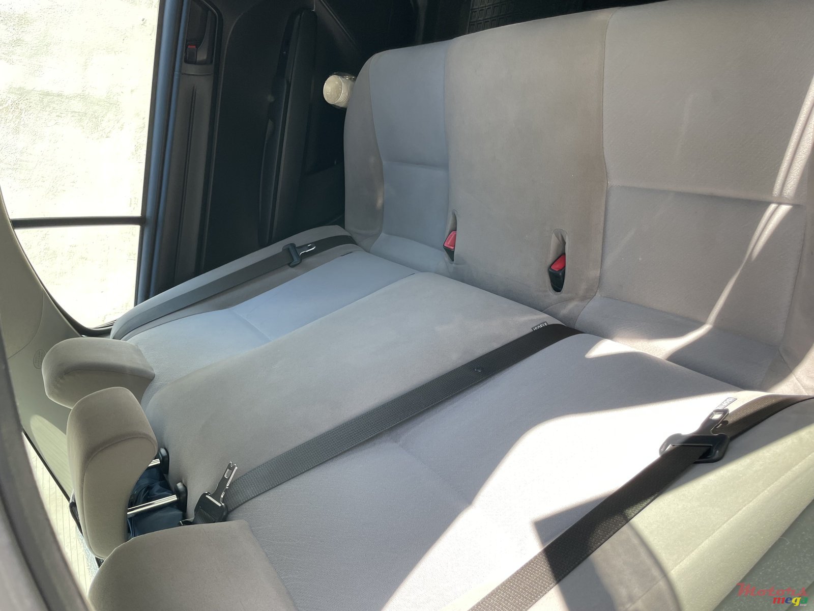 2017' Toyota Corolla Axio photo #7