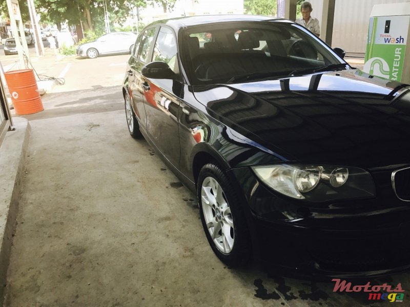 2007' BMW 1 Series photo #1