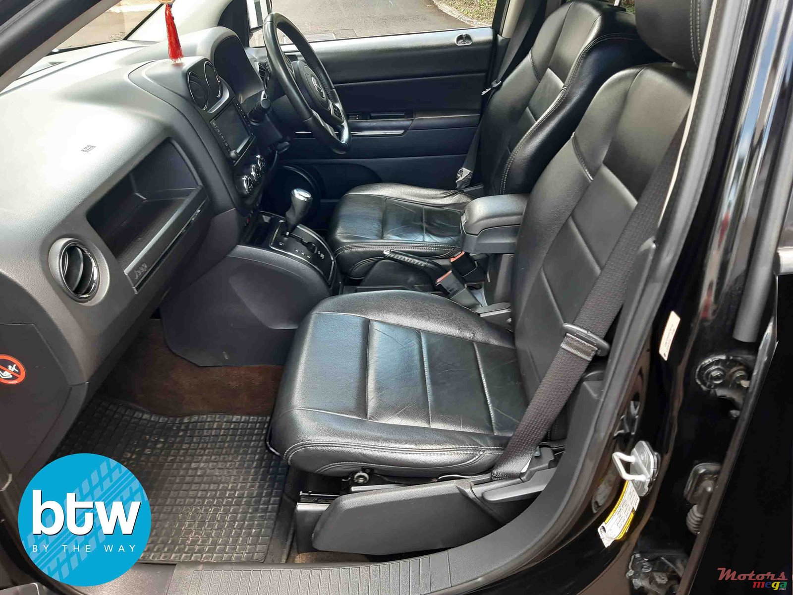 2013' Jeep Compass photo #4