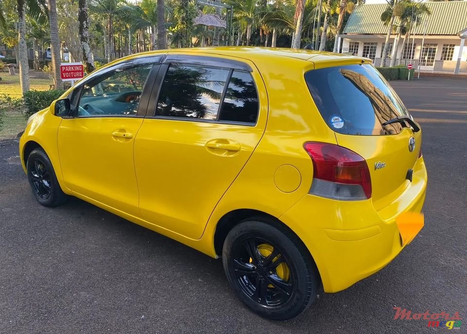 2008' Toyota Vitz KSP90 photo #5